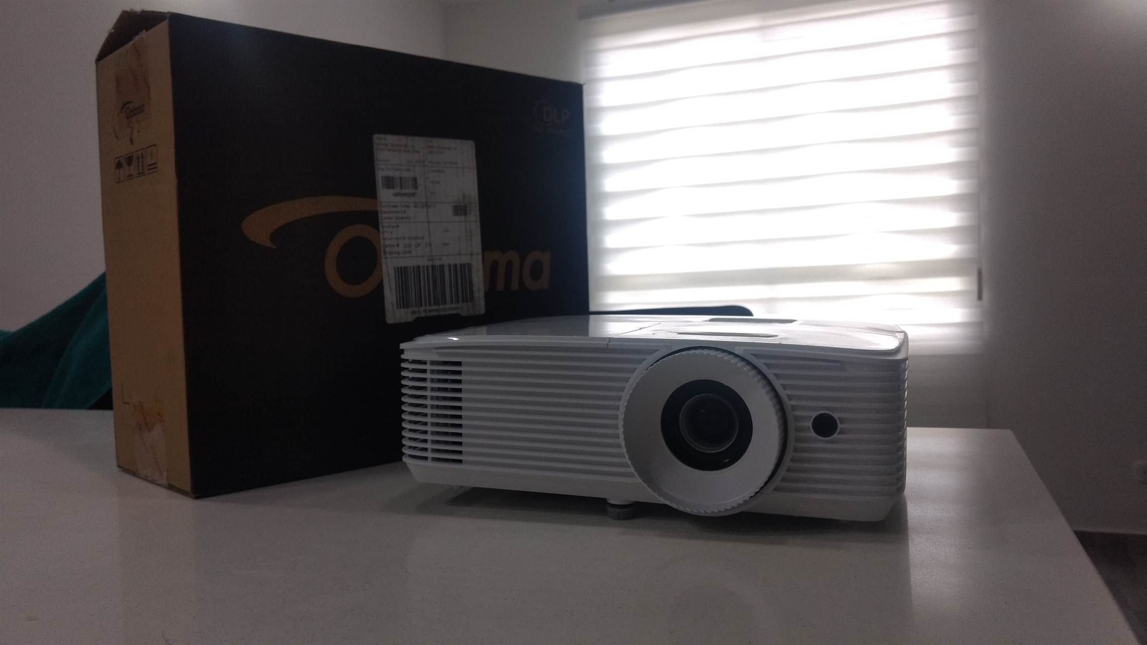 Optoma HD28HDR PROJECTORS