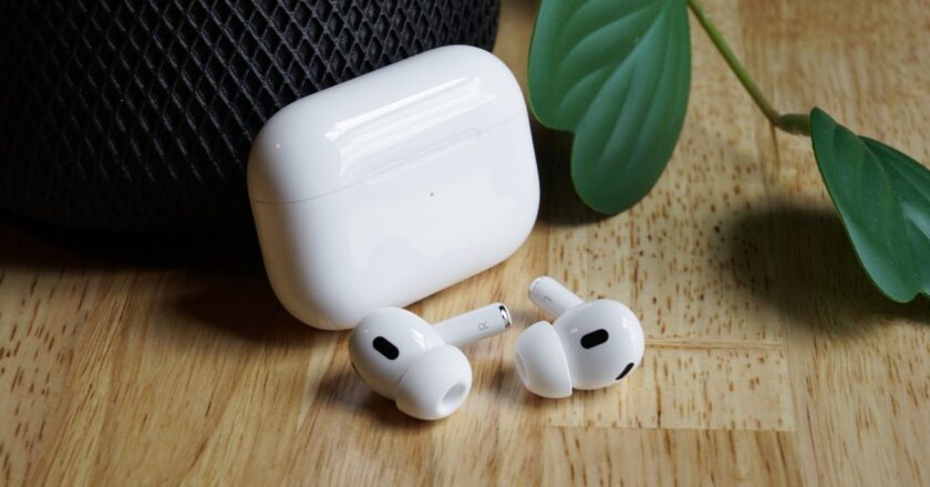 FDA Approves First OTC Hearing Aid Software for Apple AirPods Pro