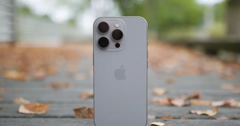 Apple’s Periscope Camera Stays Pro-Only Next Year