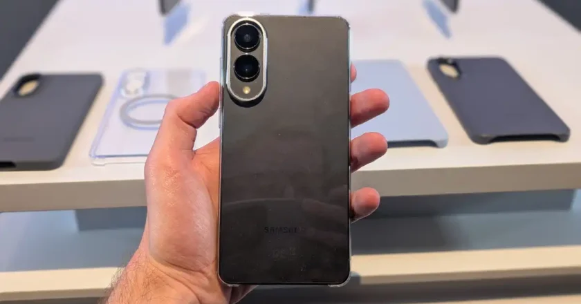 Samsung S25 Edge with 200MP Camera